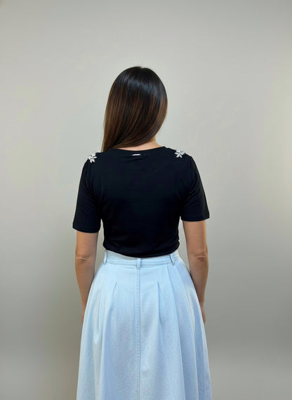 Camiseta Detalhe Pedraria