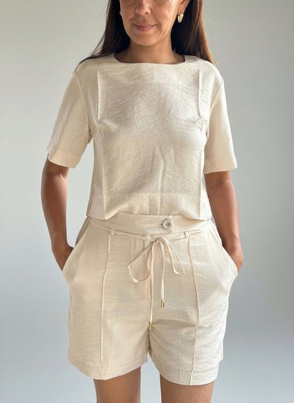 Blusa Giane Manga Curta